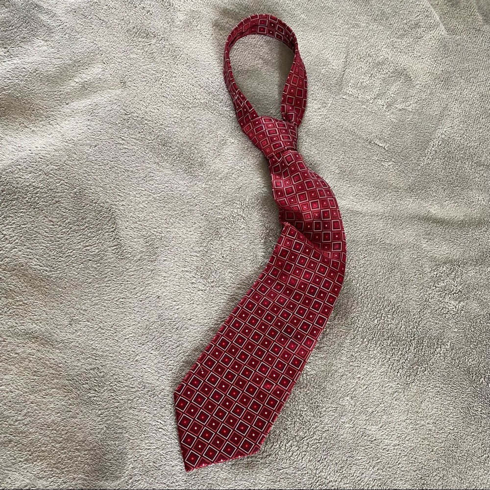 Donald J. Trump Red and silver tie
